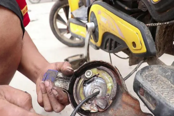 舟山市电动车刹车故障